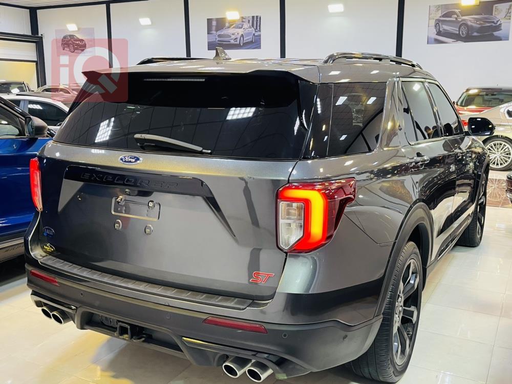 Ford Explorer